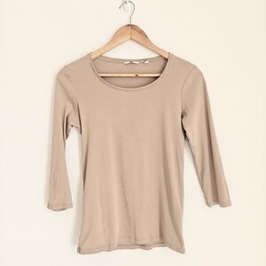 Uniqlo Women's Beige Top